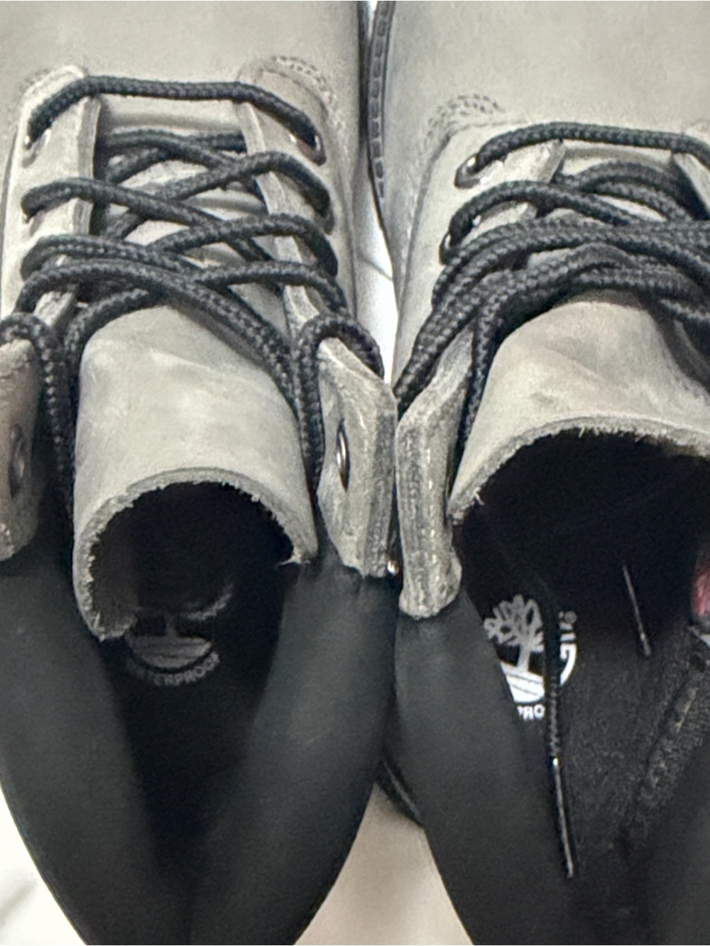 Boy’s gray Timberland Lace-Up Boots with Black Lug Sole - Picture 7 of 8